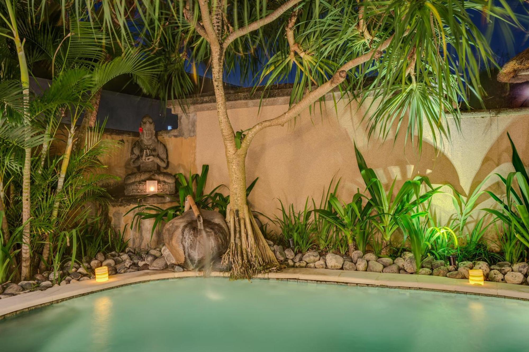 Villa Tirta Naga Bali Seminyak Exterior foto