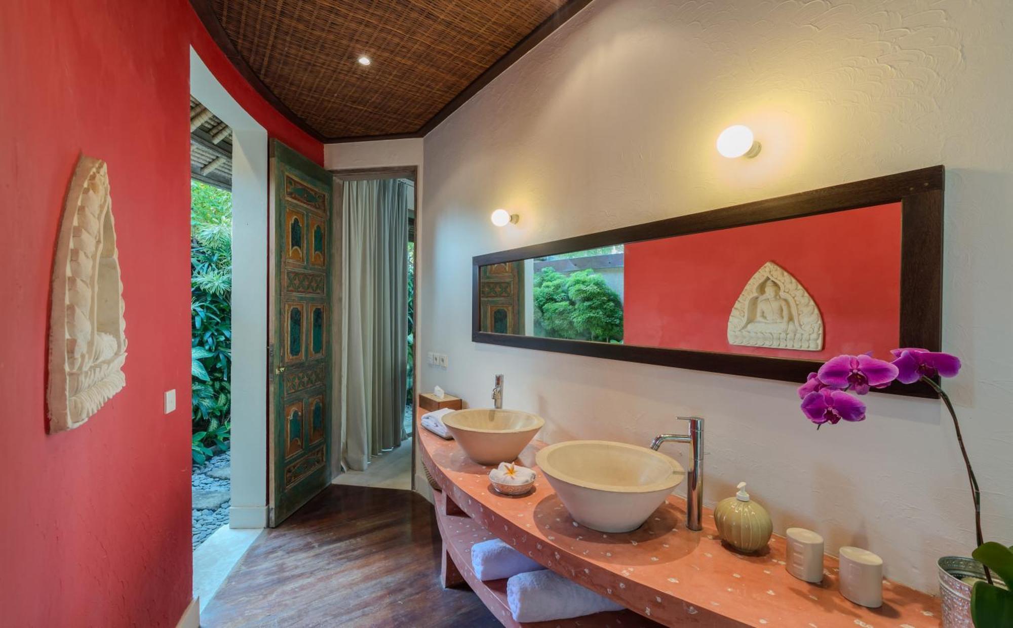 Villa Tirta Naga Bali Seminyak Exterior foto